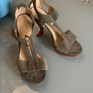 Michael Kors suede army green heels